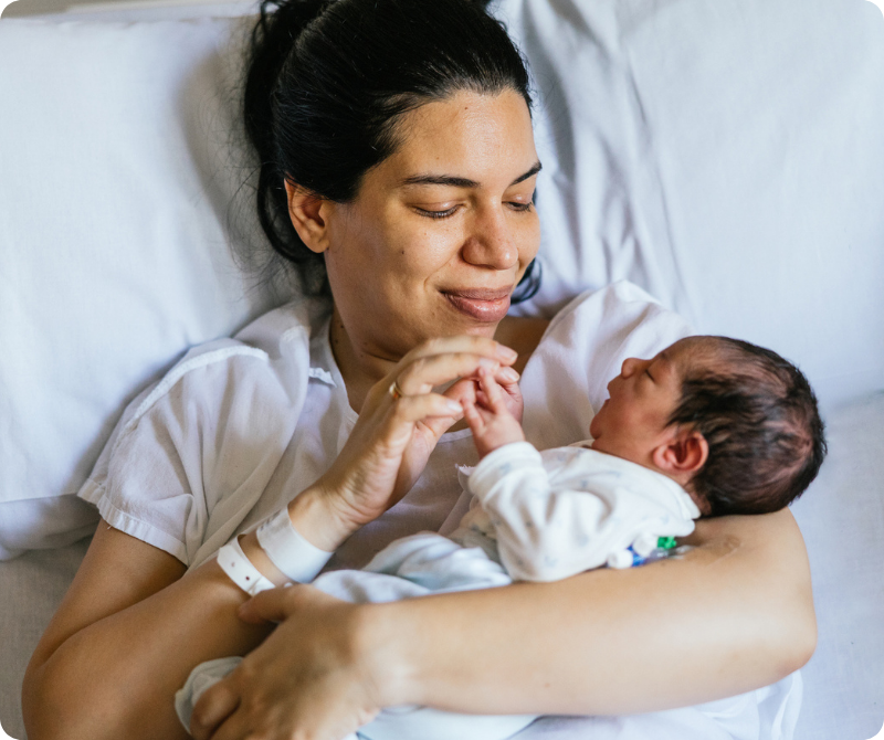 mom and baby in hospital (1)