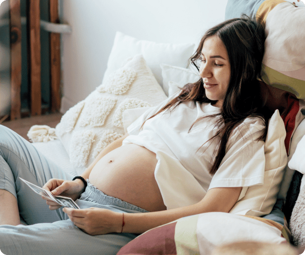 mom with ultrasound (1)